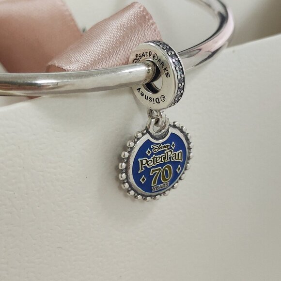 Pandora Disney Parks Peter Pan 70th Anniversary Exclusive Dangle Charm with box - Picture 8 of 8